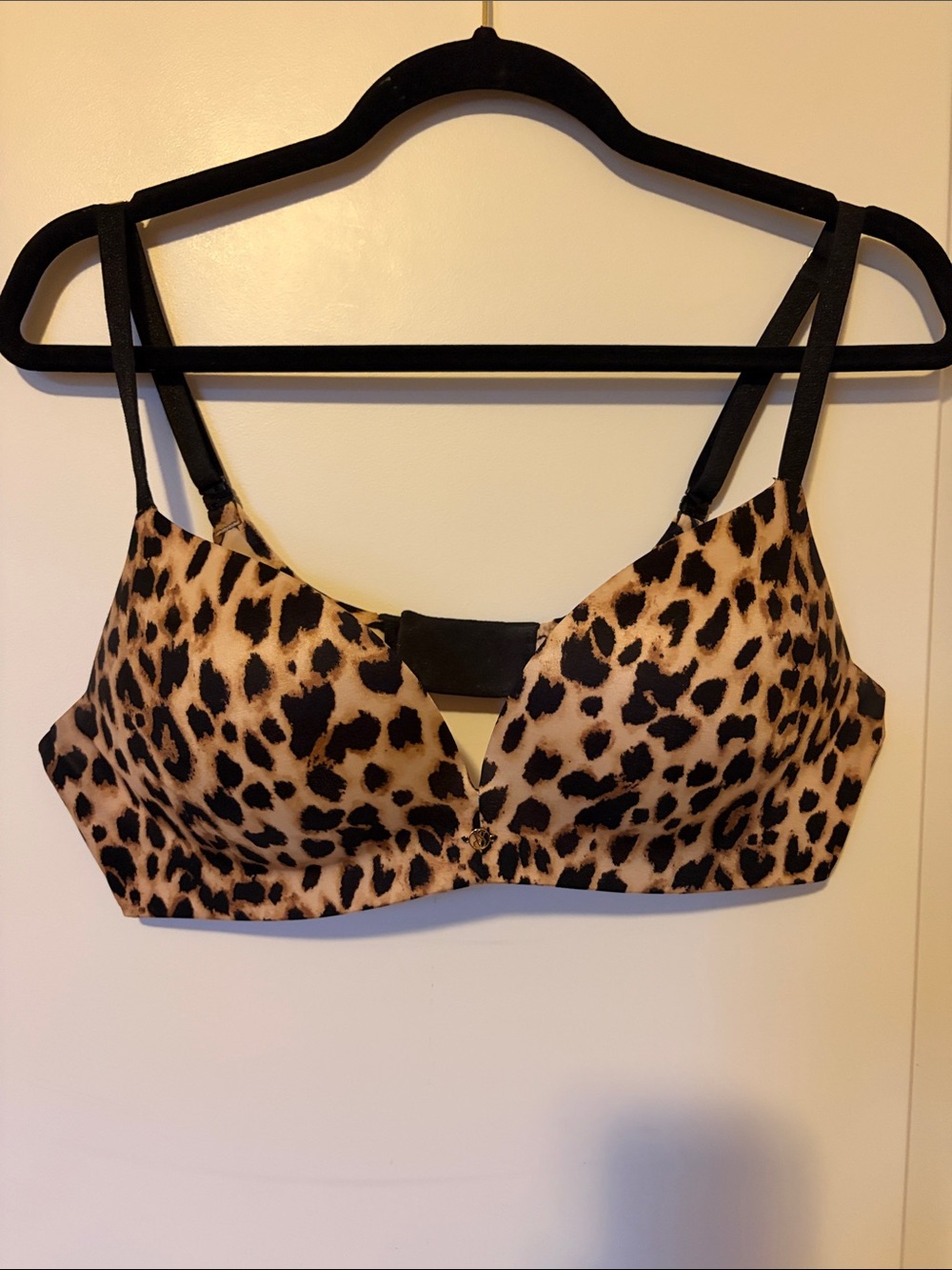 Victoria's Secret Leopard Print Wireless Bra in Tan and Black